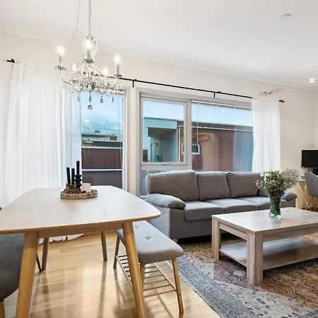Sentral Leilighet, 2 Soverom, Opptil 5 Personer Tromso Exterior photo